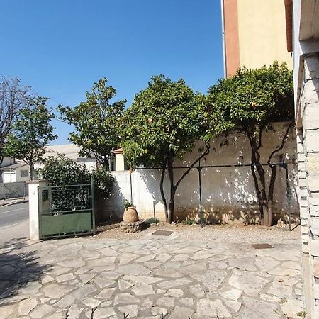 Appartement Entier Au Dessus De Villa, Climatisation Reversible Poele A Bois Tres Chaleureux , Wi Fi Parking Privee Gratuit Situation 500 M, Plage Et Centre Ville 사나리쉬르메르 외부 사진