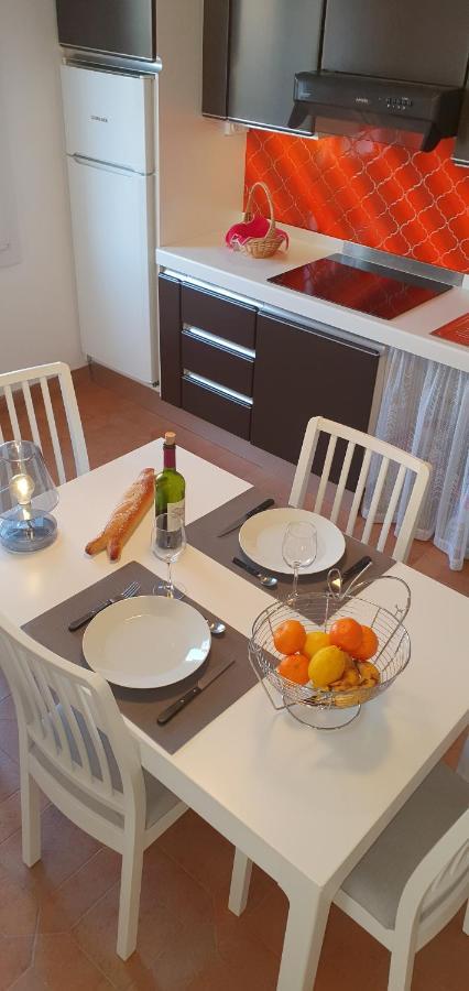 Appartement Entier Au Dessus De Villa, Climatisation Reversible Poele A Bois Tres Chaleureux , Wi Fi Parking Privee Gratuit Situation 500 M, Plage Et Centre Ville 사나리쉬르메르 외부 사진