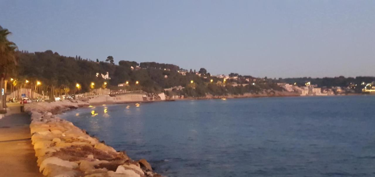 Appartement Entier Au Dessus De Villa, Climatisation Reversible Poele A Bois Tres Chaleureux , Wi Fi Parking Privee Gratuit Situation 500 M, Plage Et Centre Ville 사나리쉬르메르 외부 사진