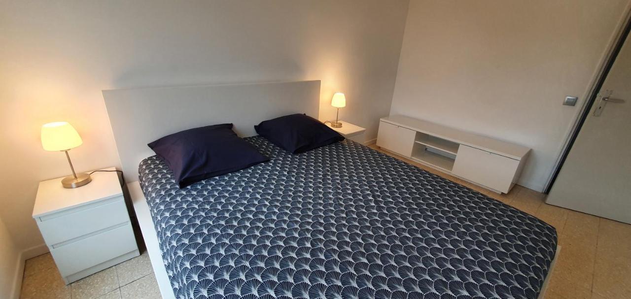 Appartement Entier Au Dessus De Villa, Climatisation Reversible Poele A Bois Tres Chaleureux , Wi Fi Parking Privee Gratuit Situation 500 M, Plage Et Centre Ville 사나리쉬르메르 외부 사진